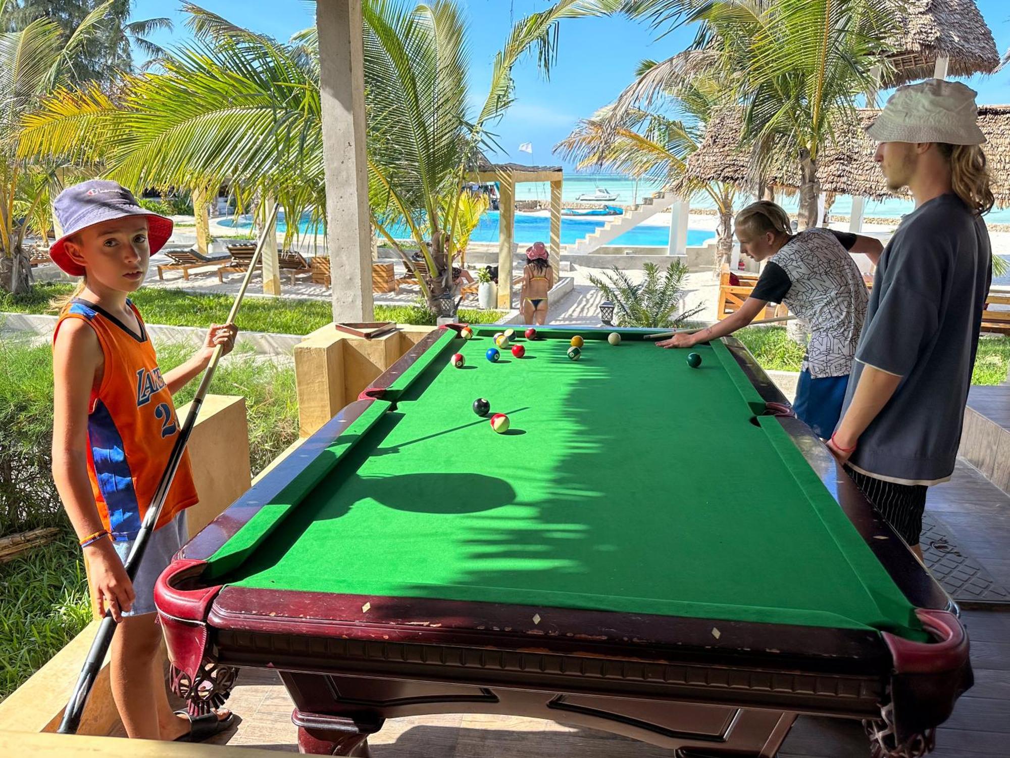 Jambo Beach Hotel Paje Eksteriør billede